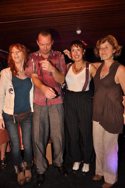 min 2011 11 19 pub 098